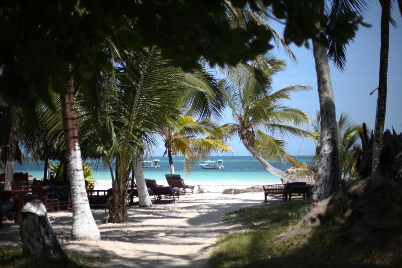 Coconut Village Beach Resort 디아니 해변 외부 사진