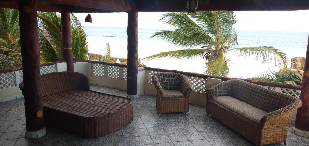 Coconut Village Beach Resort 디아니 해변 외부 사진