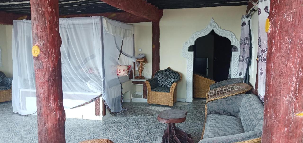 Coconut Village Beach Resort 디아니 해변 외부 사진