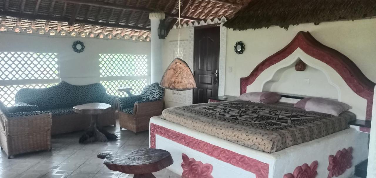 Coconut Village Beach Resort 디아니 해변 외부 사진