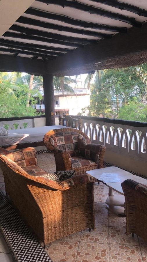 Coconut Village Beach Resort 디아니 해변 외부 사진